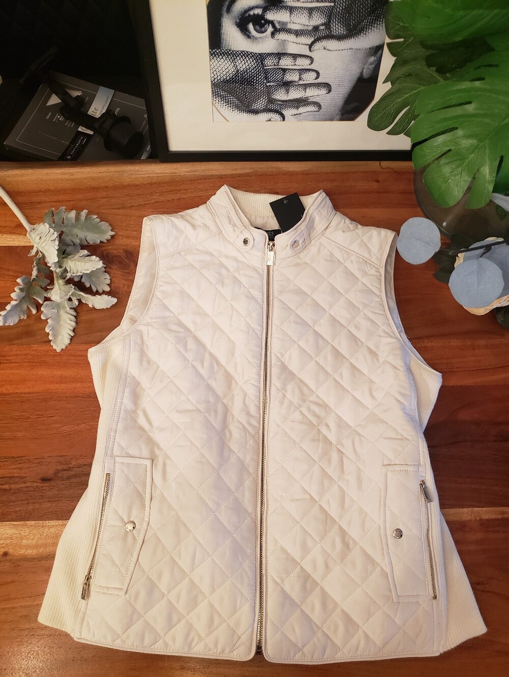 Jones New York Down Puffer Vest L Ivory Quilted Lightweight Quiet Luxury